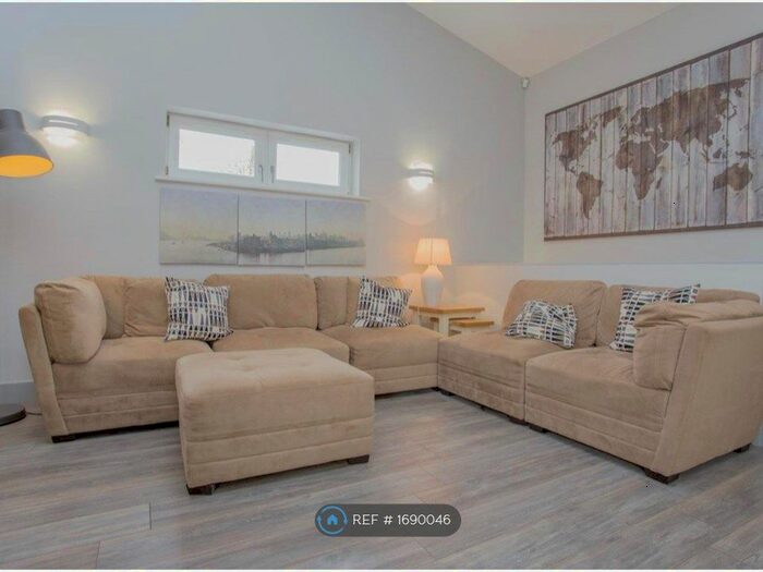 2 Bedroom Flat To Rent In The Ridge, Hampton Vale, Peterborough, PE7