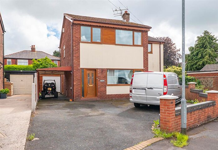 4 Bedroom Detached House For Sale In Highfield Grove, Lostock Hall, Preston, PR5