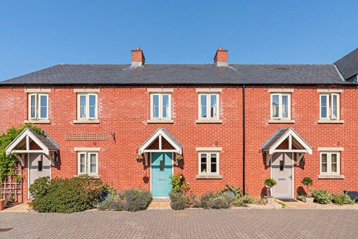3 Bedroom Terraced House For Sale In Brays Avenue, Tetbury, Gloucestershire, GL8