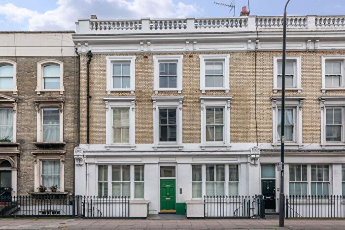 2 Bedroom Flat To Rent In Finborough Road, Chelsea, London, SW10