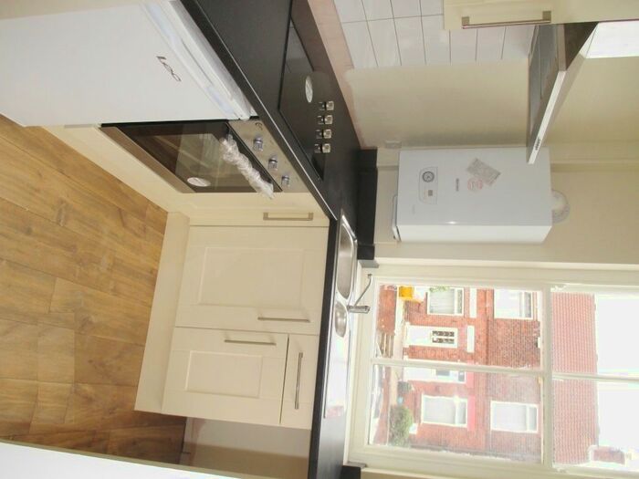 1 Bedroom Flat To Rent In Foljambe Road, Chesterfield, S40