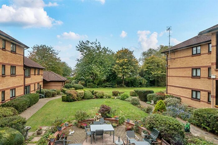 1 Bedroom Retirement Property For Sale In Avonlea Court, Cloverdale Drive, Longwell Green, Bristol, BS30