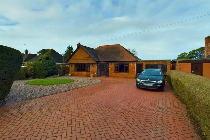 2 Bedroom Detached Bungalow For Sale In Lichfield Road, Barton-under-Needwood, DE13