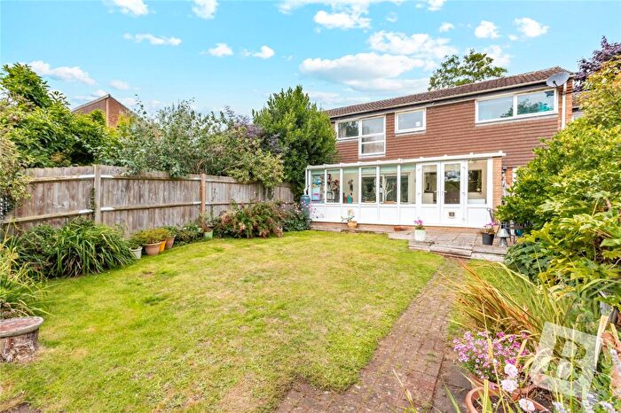 3 Bedroom Terraced House For Sale In Spring Cross, New Ash Green, Longfield, Kent, DA3