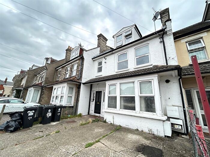 2 Bedroom Flat To Rent In Wellesley Road, Clacton-On-Sea, CO15