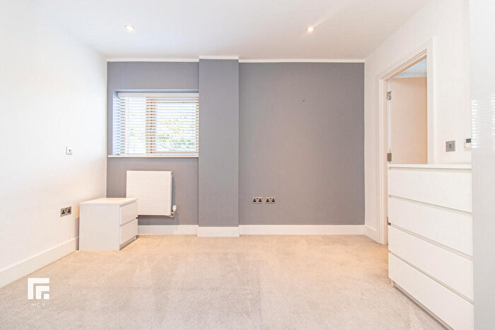 2 Bedroom Apartment To Rent In Empire Way, Cardiff Bay, CF11