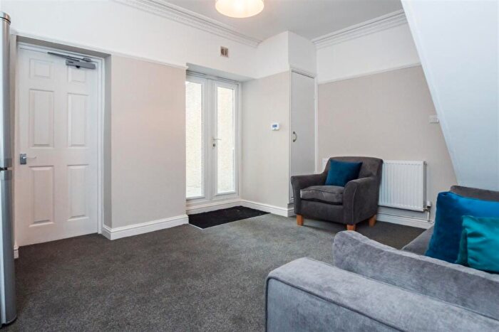 3 Bedroom Terraced House To Rent In Bedroom Terraced House In Staple Hill Road, Fishponds, BS16