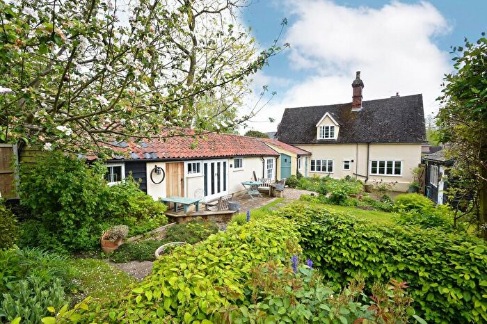2 Bedroom Cottage For Sale In Nunnery Street, Castle Hedingham, Essex, CO9