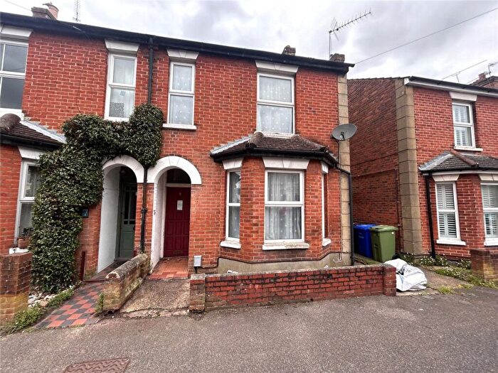 3 Bedroom Semi Detached House For Sale In Coleman Road, Aldershot, Hampshire, GU12