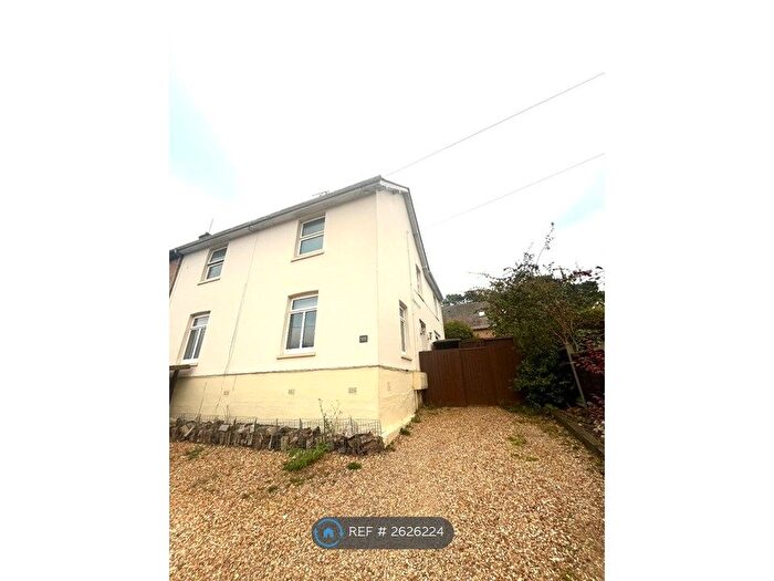 2 Bedroom Flat To Rent In Surrey Road, Poole, BH12