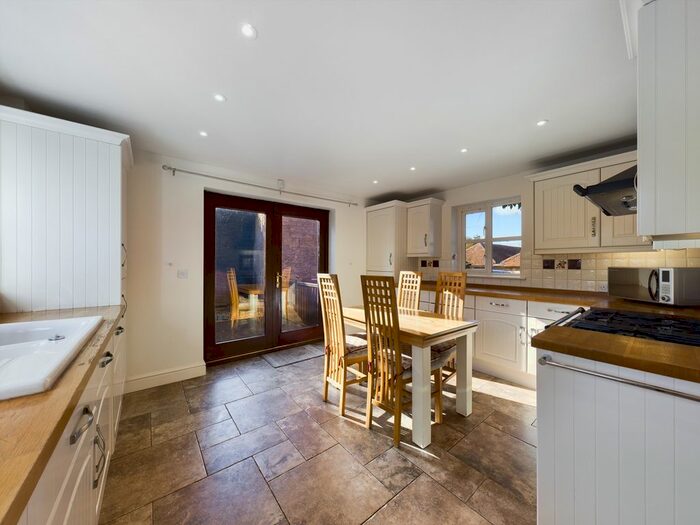 4 Bedroom SemiDetached House To Rent In Rectory Lane, Bredons Hardwick