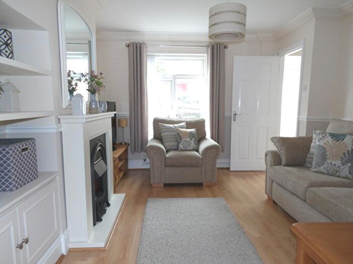 2 Bedroom House To Rent In Lark Meadow Drive, Birmingham, B37
