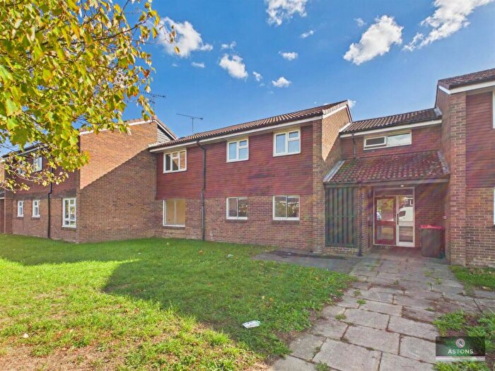 2 Bedroom Flat For Sale In Britten Close, Bewbush, RH11