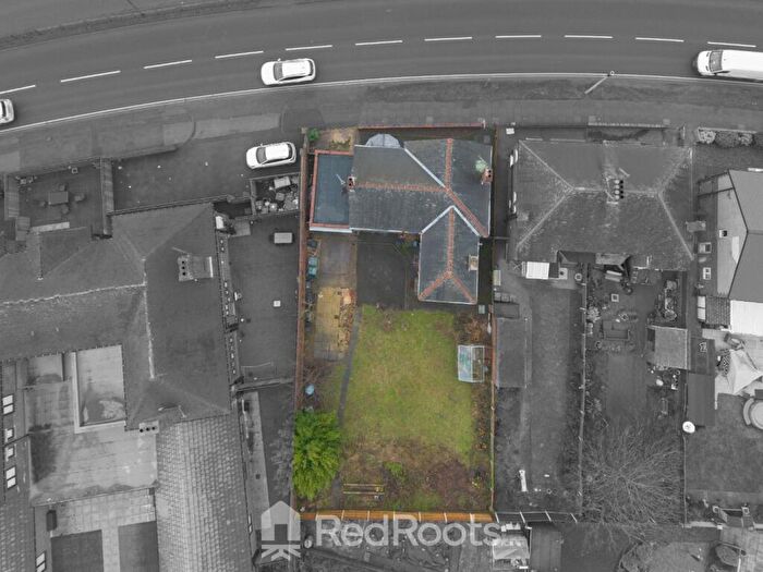 4 Bedroom Detached House For Sale In Warmsworth Road, Doncaster, South Yorkshire, DN4