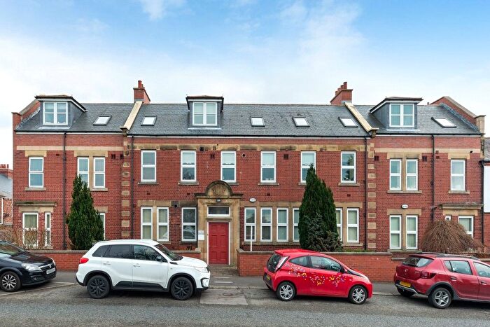 2 Bedroom Flat For Sale In Rupert Court, Newcastle Upon Tyne, Tyne And Wear, NE15