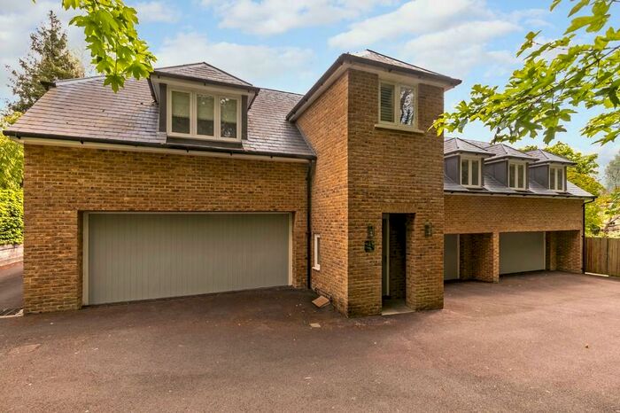 2 Bedroom Mews To Rent In Oliver Mews, Christchurch Road, Winchester, SO23