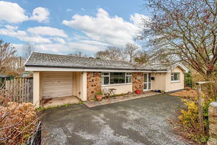 3 Bedroom Bungalow For Sale In Chiltern, Albion Terrace, Hereford, HR3