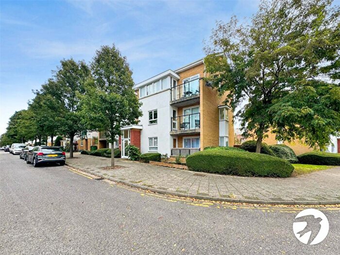 2 Bedroom Flat To Rent In Erebus Drive, London, SE28