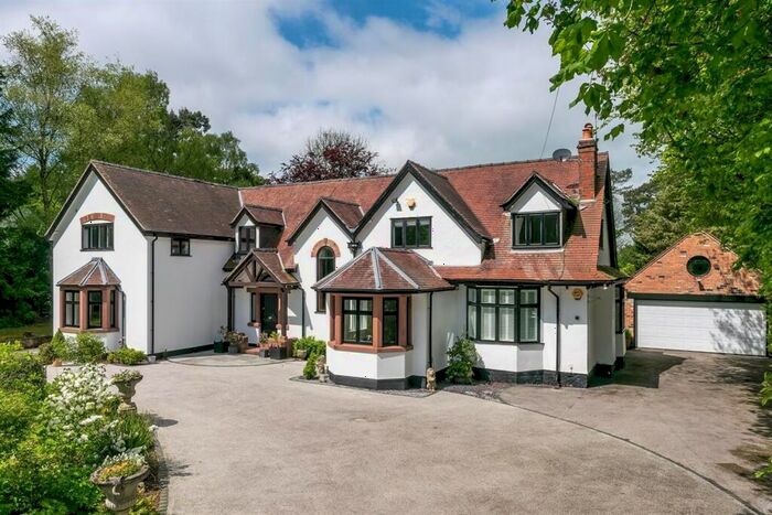 5 Bedroom Detached House For Sale In Withinlee Road, Mottram St. Andrew, Cheshire, SK10