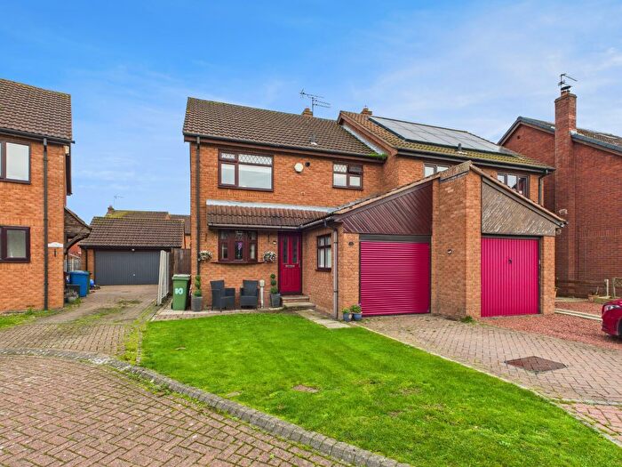 3 Bedroom Semi-Detached House For Sale In The Copse, Beverley Parklands, Beverley, East Riding Of Yorkshire, HU17