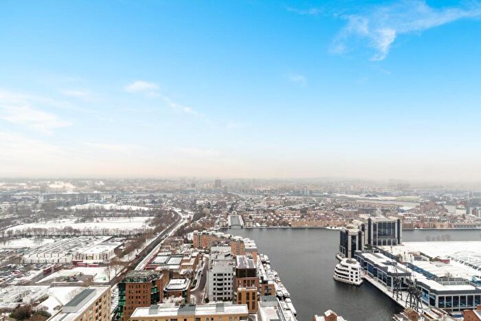 Apartment To Rent In Arena Tower, Crossharbour Plaza, Canary Wharf, London, E14