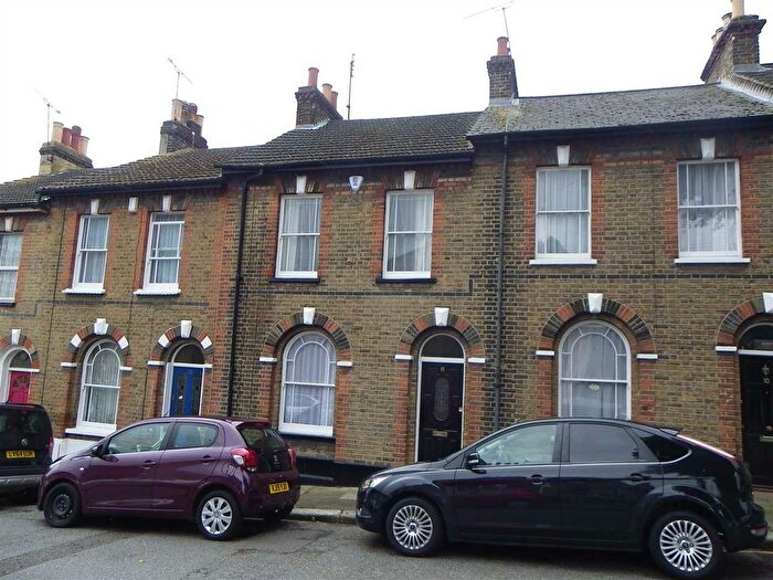 3 Bedroom Terraced House To Rent In Christchurch Road, Gravesend, DA12