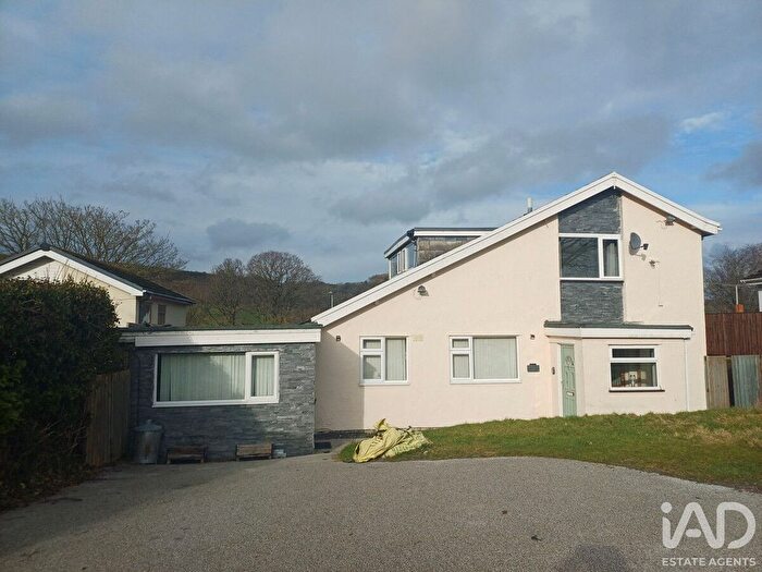 4 Bedroom Cottage For Sale In Llwyn Gibwst, Denbigh, LL16