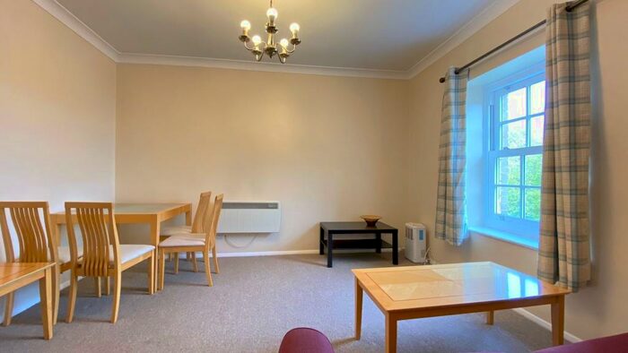 1 Bedroom Flat To Rent In Cookham Road, Maidenhead, SL6