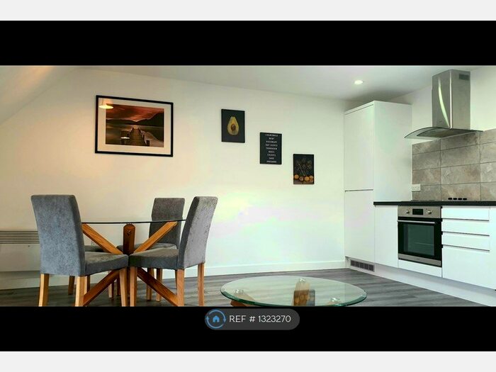 1 Bedroom Flat To Rent In Eltham High Street, London SE9