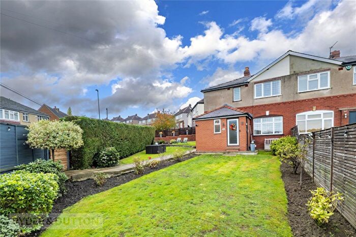 3 Bedroom Semi-detached House For Sale In Mountfield Road, Waterloo, Huddersfield, HD5