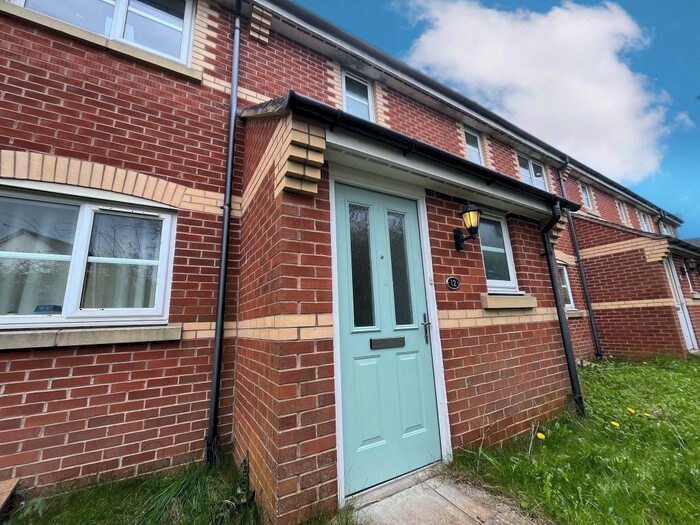 3 Bedroom Terraced House To Rent In Whitefriars Walk, Exeter, EX4