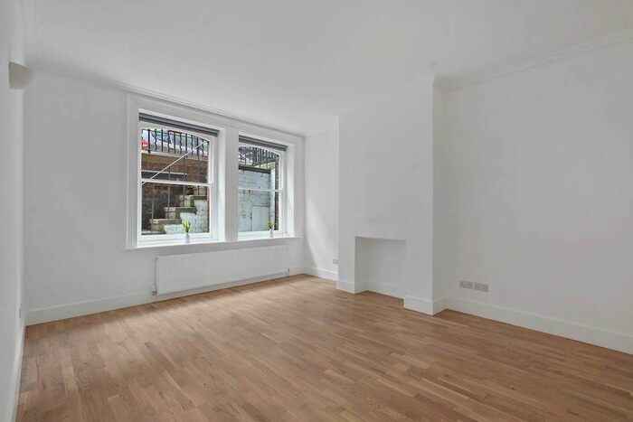 2 Bedroom Flat To Rent In Dorset Street, London, W1U