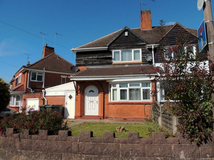 3 Bedroom Semi-Detached House To Rent In Shrublands Avenue, Quinton, Birmingham, West Midlands, B68