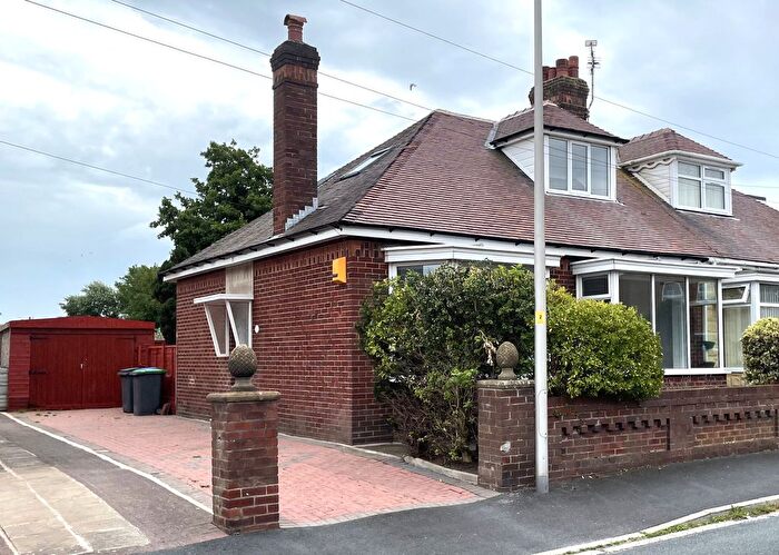 4 Bedroom Semi-Detached Bungalow For Sale In Clifton Avenue, Blackpool, FY4
