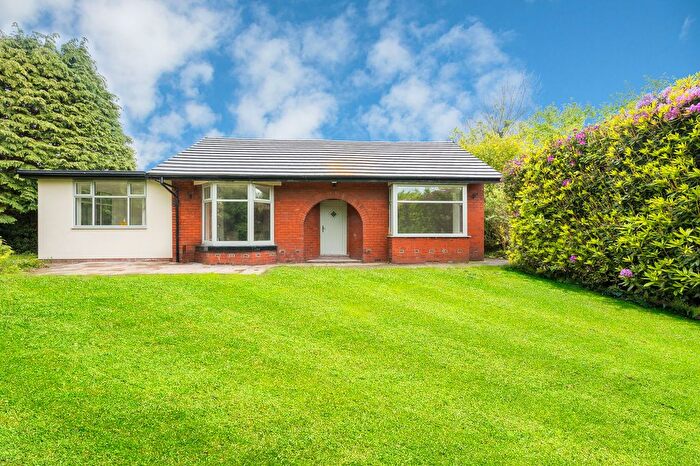 3 Bedroom Detached Bungalow For Sale In Cobbs Brow Lane, Newburgh, WN8