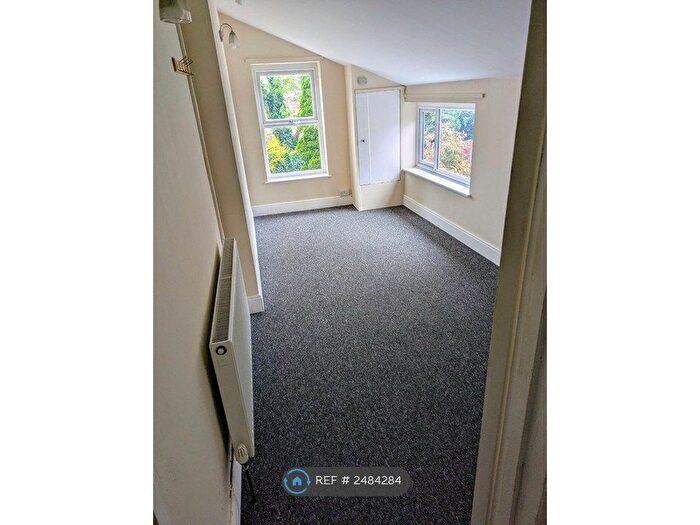 4 Bedroom Terraced House To Rent In Kennington Avenue, Kingswood, Bristol, BS15