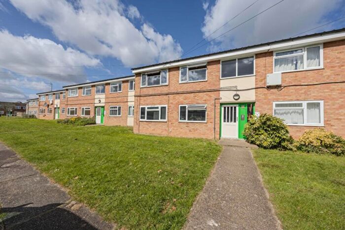 1 Bedroom Flat For Sale In Kingsmere, Benfleet, SS7