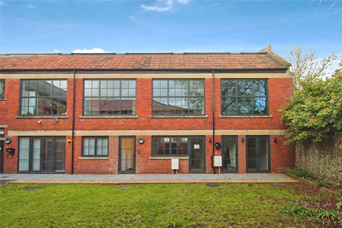 2 Bedroom Flat For Sale In The Tabernacle, Church Street, BA14