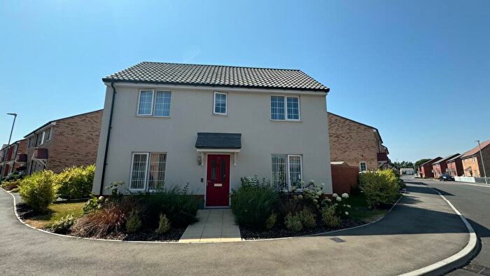 3 Bedroom Detached House For Sale In Woodpecker Way, Kirby Cross, Frinton-On-Sea, CO13