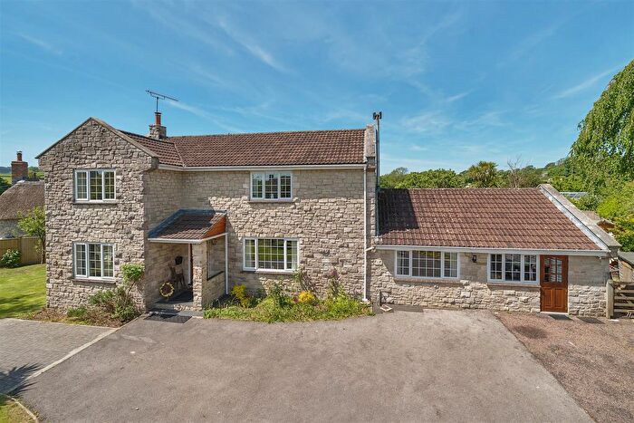 3 Bedroom Detached House For Sale In School Lane, Wootton Fitzpaine, Bridport, DT6