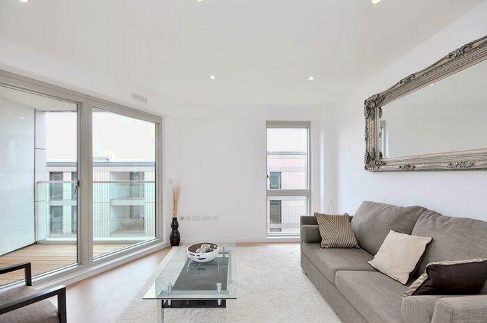 2 Bedroom Apartment To Rent In Clapham South, London, SW12