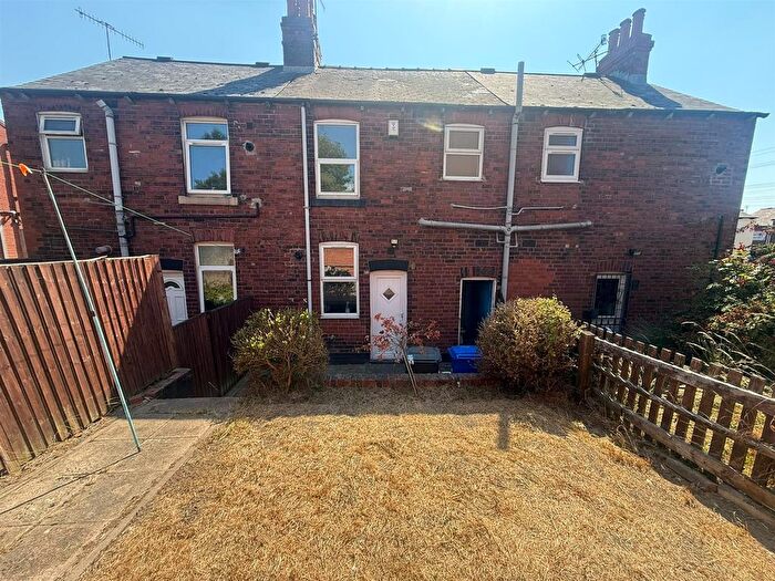 2 Bedroom Property To Rent In Rothay Road, Sheffield, S4