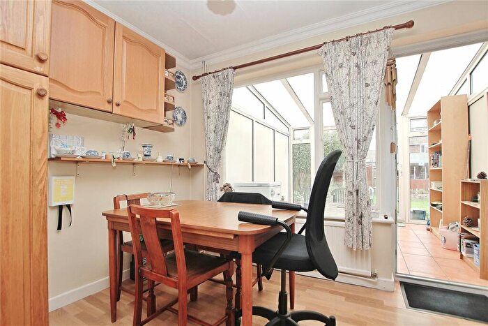 3 Bedroom Terraced House For Sale In Hazelwood Road, Knaphill, Woking, Surrey, GU21