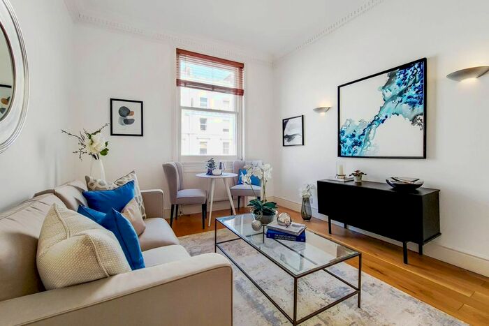 2 Bedroom Flat To Rent In Elvaston Place, South Kensington, London, SW7
