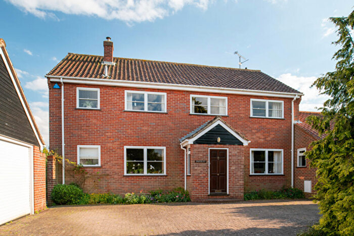 5 Bedroom Detached House For Sale In Salters Meadow, Tolleshunt D'arcy, Maldon, Essex, CM9