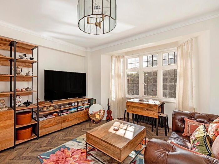 1 Bedroom Flat To Rent In Judd Street, London, WC1H