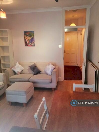 1 Bedroom Flat To Rent In Friern Barnet Road, London, N11