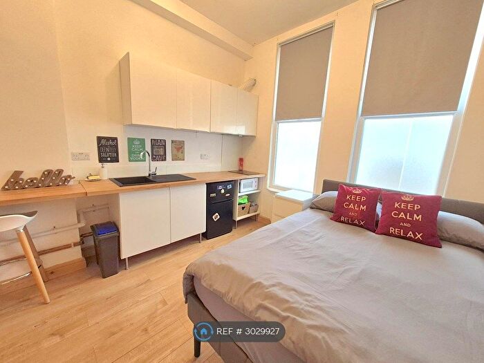 Studio To Rent In Clarendon Road, Birmingham, B16