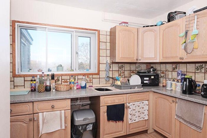 4 Bedroom Terraced House To Rent In Hawkhurst Road, Brighton, BN1
