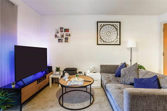 2 Bedroom Flat For Sale In Denmark Road, Manchester, Greater Manchester, M15